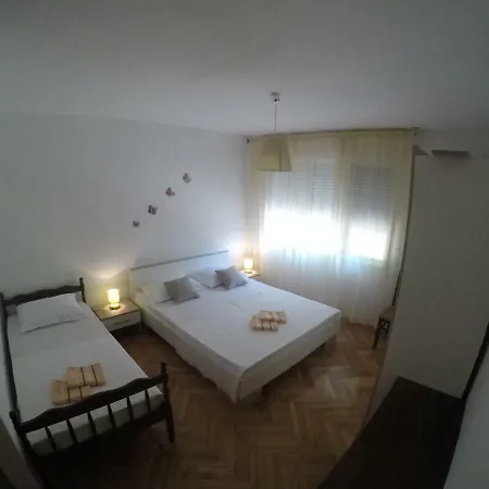 Apartman Toma * Σπλιτ
